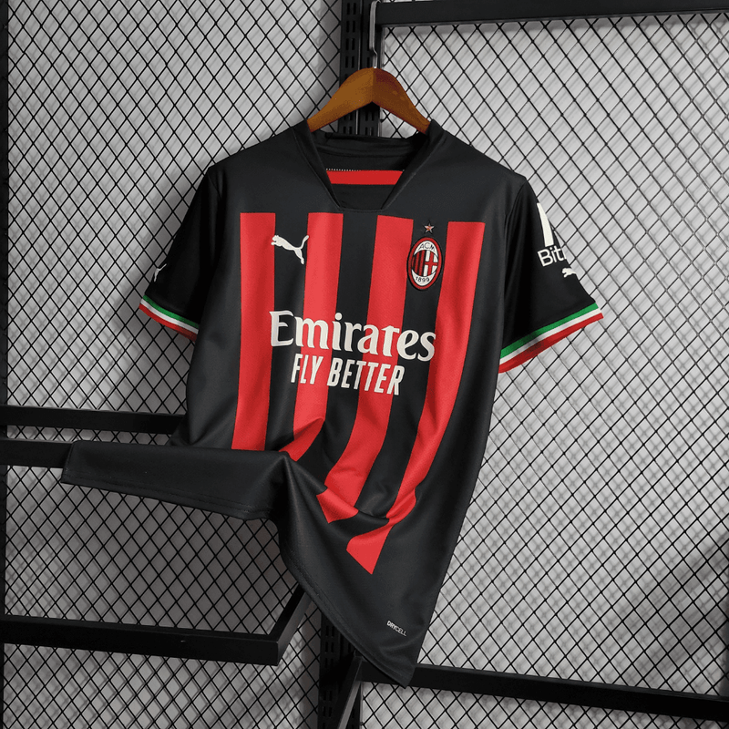 Camisa-AC-Milan-Home-1-2022-22-23-Torcedor-Puma-Vermelho-Vermelha-Fut-Futebol-Champions-Rafael-Leao-italia-manto